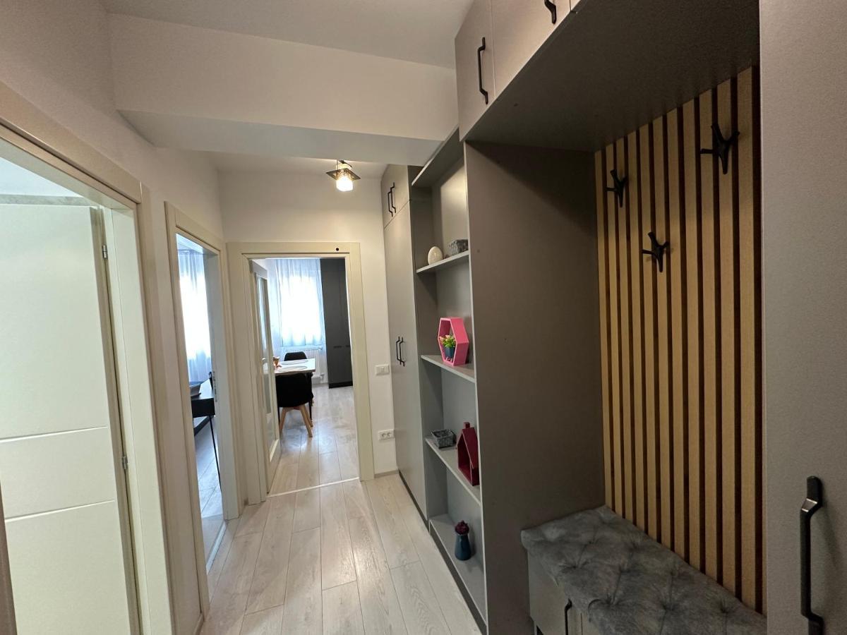 Renting Solutions Studio Iasi Eksteriør billede