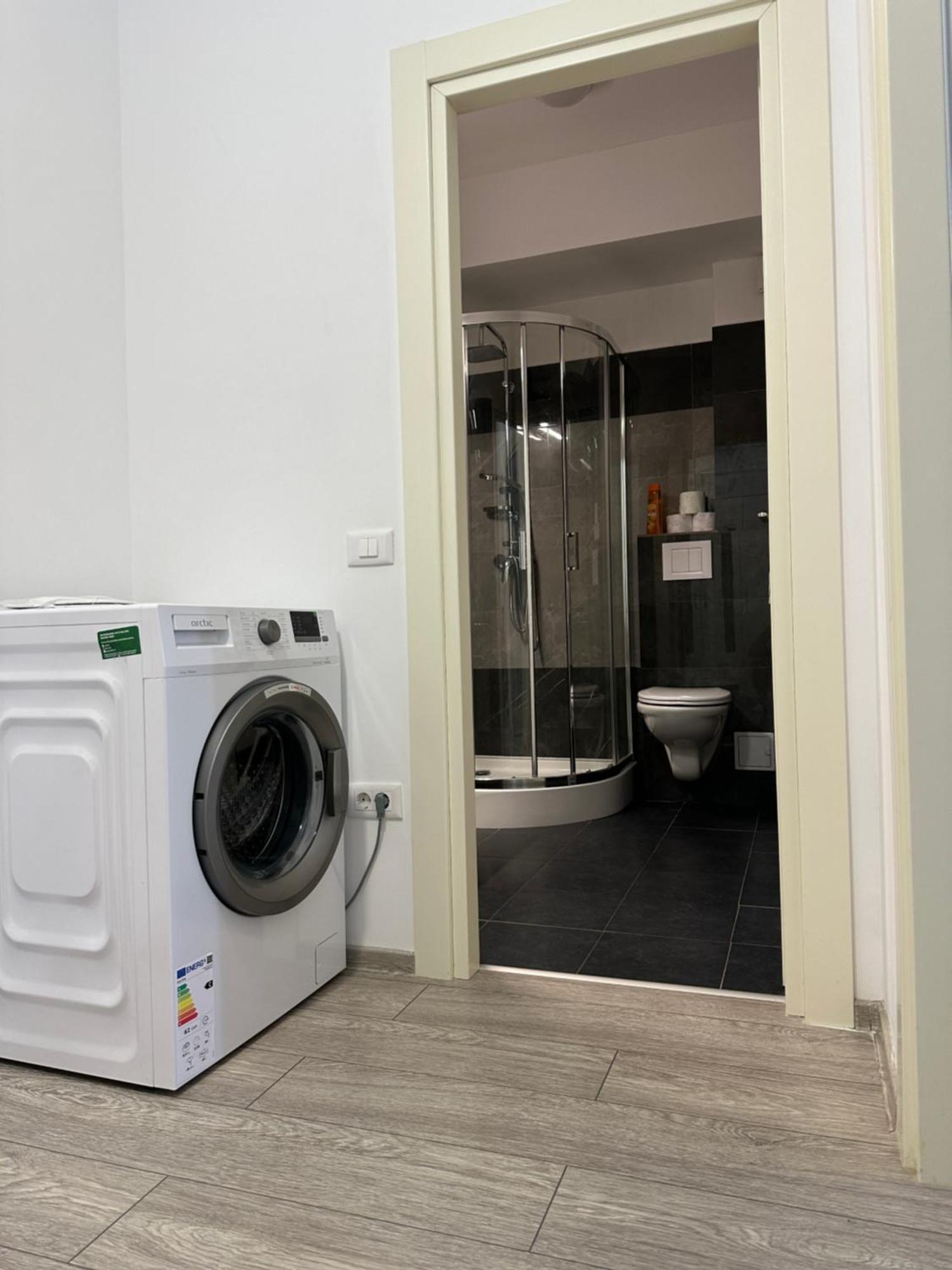 Renting Solutions Studio Iasi Eksteriør billede